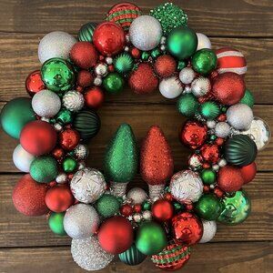Handmade Red & Green Shatterproof Ball Wreath  2 Large Glittered Light Bulbs